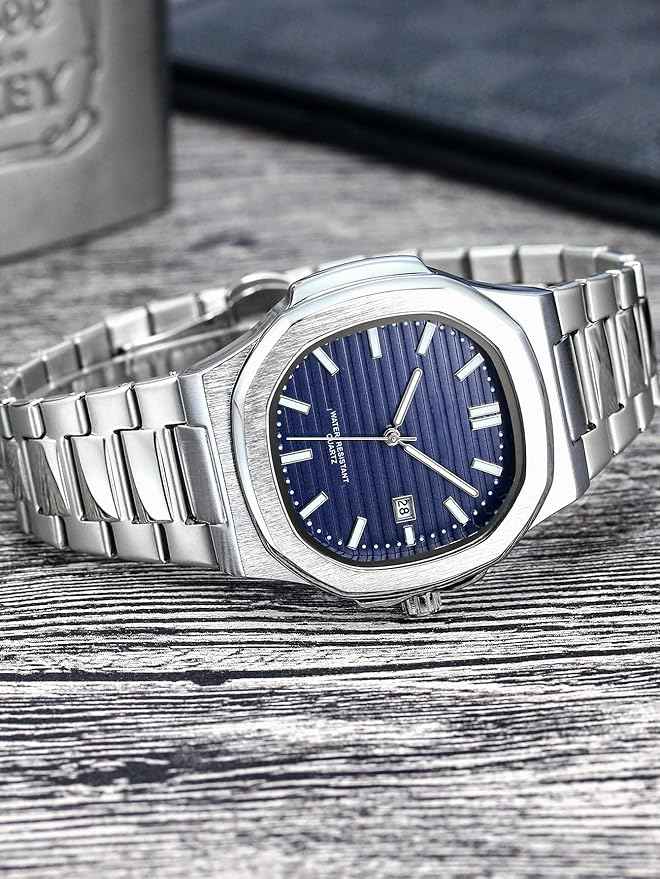 Luxury Vintage Men’s Wristwatch | Classic Quartz with Silver Textured Dial and Date Display | Stainless Steel Band