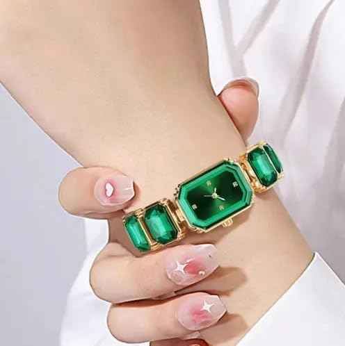 Luxury Women’s Watch - Elegant Gold Octagon Dial with Crystal Bracelet for Girls & Ladies Gift