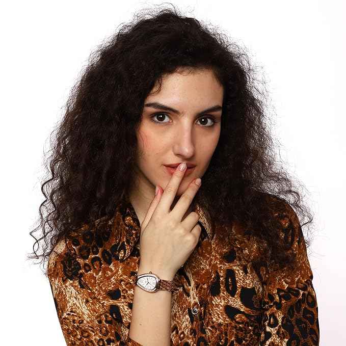 Fashionable Ladies Waterproof Watch - Elegant Analog Quartz Design in Rose Gold - Perfect Gift for Women