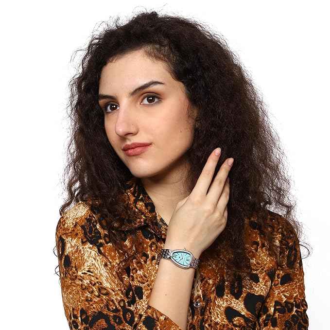 Fashionable Ladies Waterproof Watch | Elegant Silver Analog Quartz Design | Ideal Gift for Women